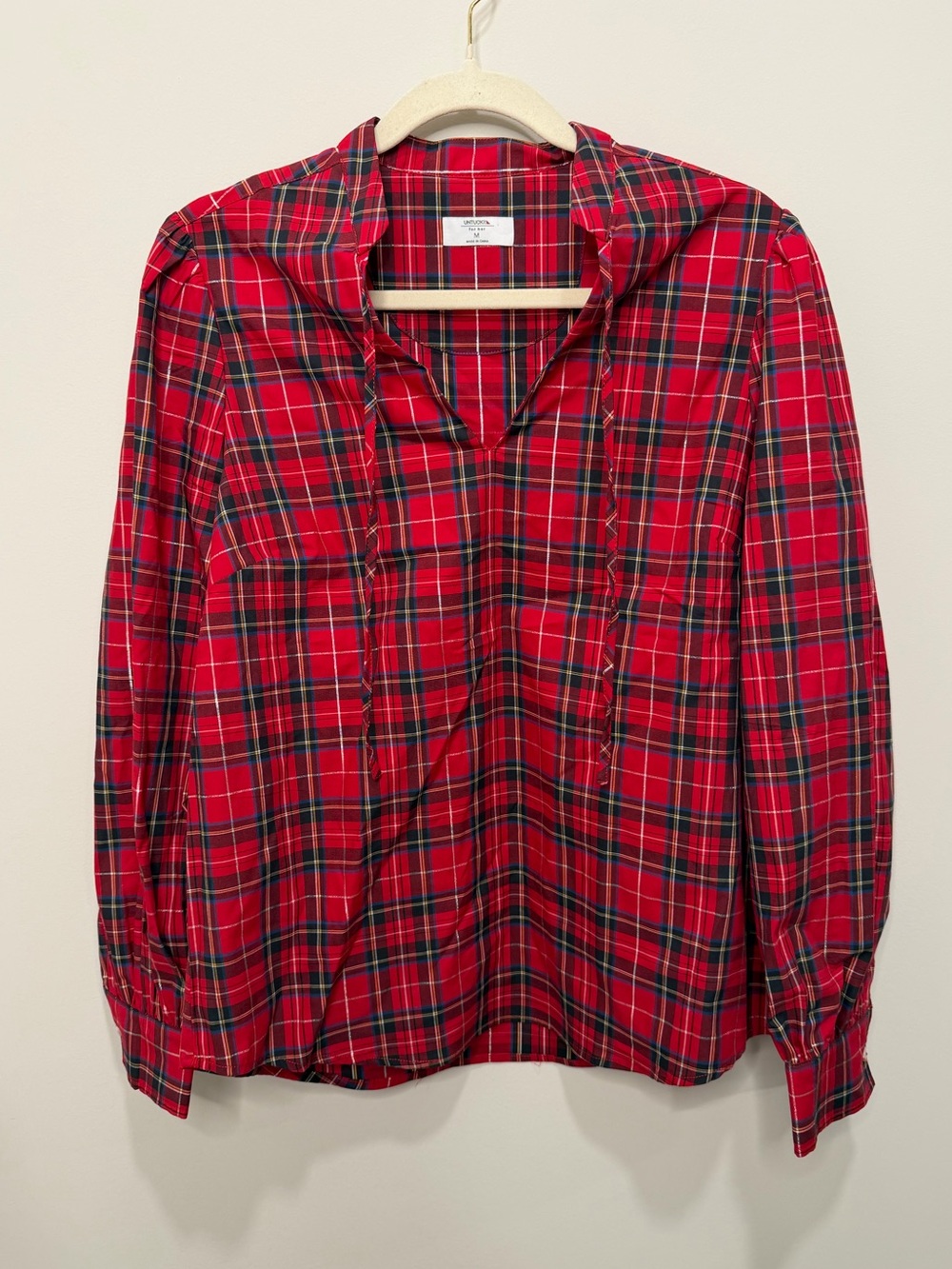 UNTUCKit For Her Joy Shirt Red Tartan Plaid Tie Neck Blouse Size M 41973